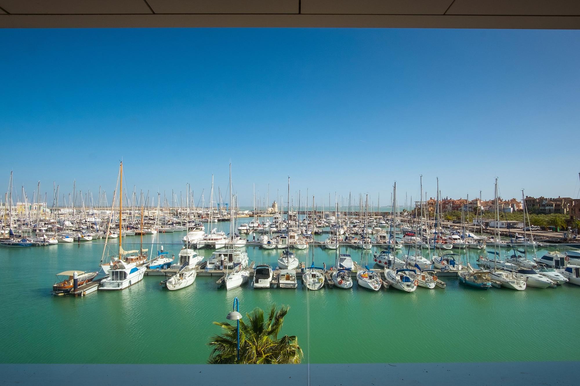 Suites Puerto Sherry El Puerto de Santa María Esterno foto
